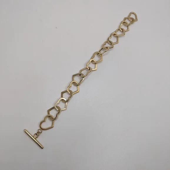 Sold 14k Yellow Gold Large Heart Link Bracelet with Toggle Closure - Picture 11 of 12
